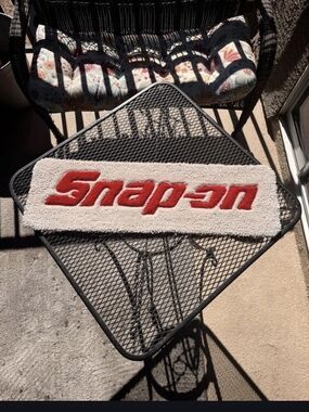 Snap-on Logo Rug Runner in Cream and Red